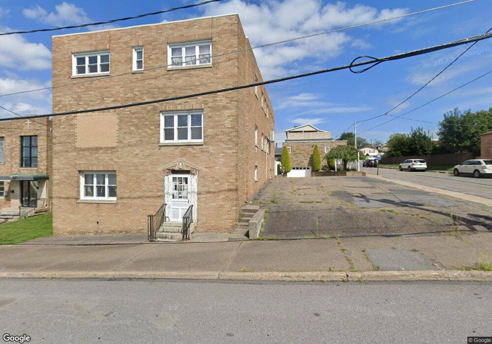 741 N Vine St, Hazleton, PA 18201 - photo 1