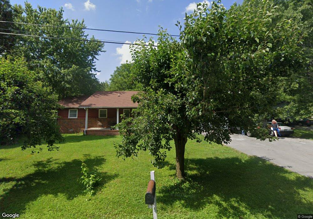 206 Locust St, Manchester, TN 37355 - photo 1