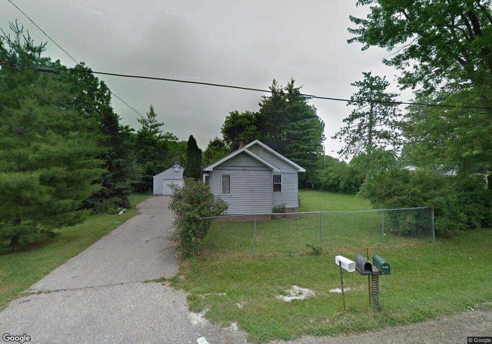 2051 Anoka St, Flint, MI 48532 - photo 1