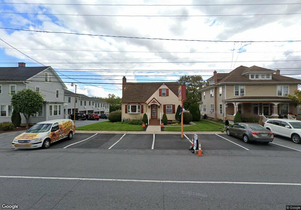 1424 E Chocolate Ave, Hershey, PA 17033 - photo 1