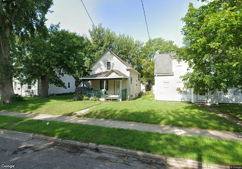 425 Columbus Ave, Albert Lea, MN 56007 - photo 1