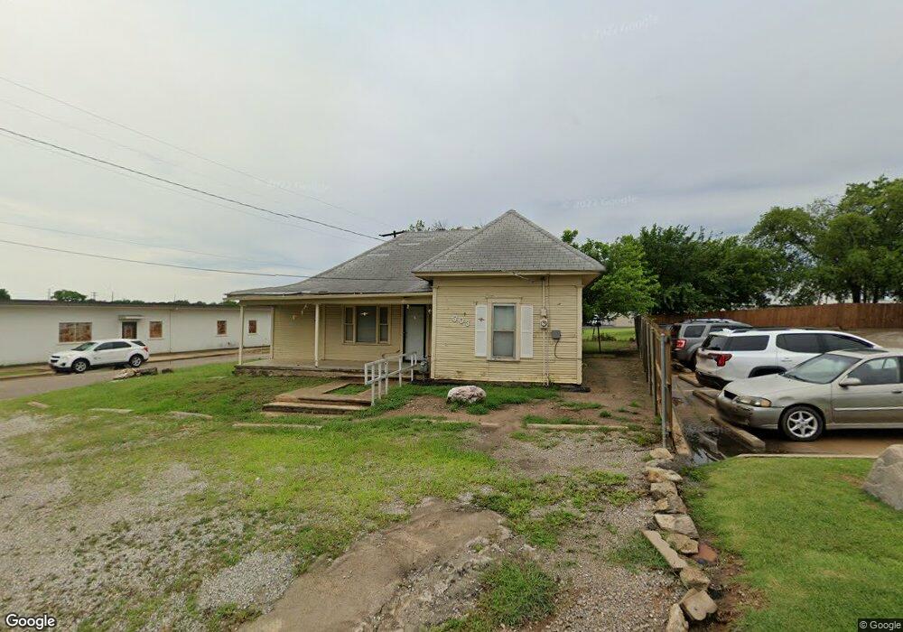 303 K St NW, Ardmore, OK 73401 - photo 1