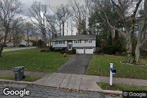 5 Thayer Rd, Manchester, CT 06040