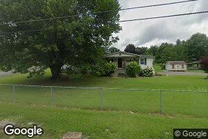 246 1st St, Sophia, WV 25921