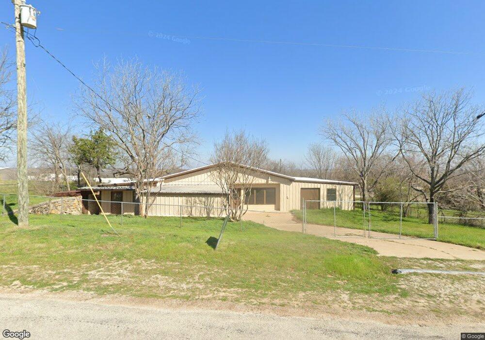 1913 Clear Lake Rd, Weatherford, TX 76086 - photo 1