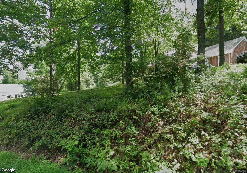 39 Tower Cir unit RT, Berkeley Springs, WV 25411 - photo 1