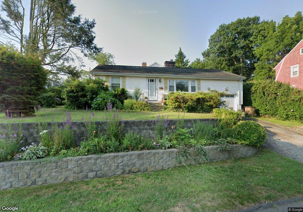 158 Toms Rd, Stamford, CT 06906 - photo 1