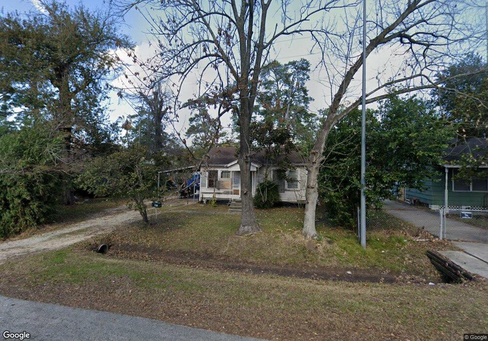 501 Twin Oaks St, Houston, TX 77076 - photo 1