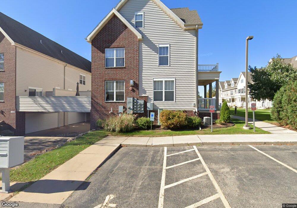 53 S Gardens Way unit 216, Fitchburg, WI 53711 - photo 1