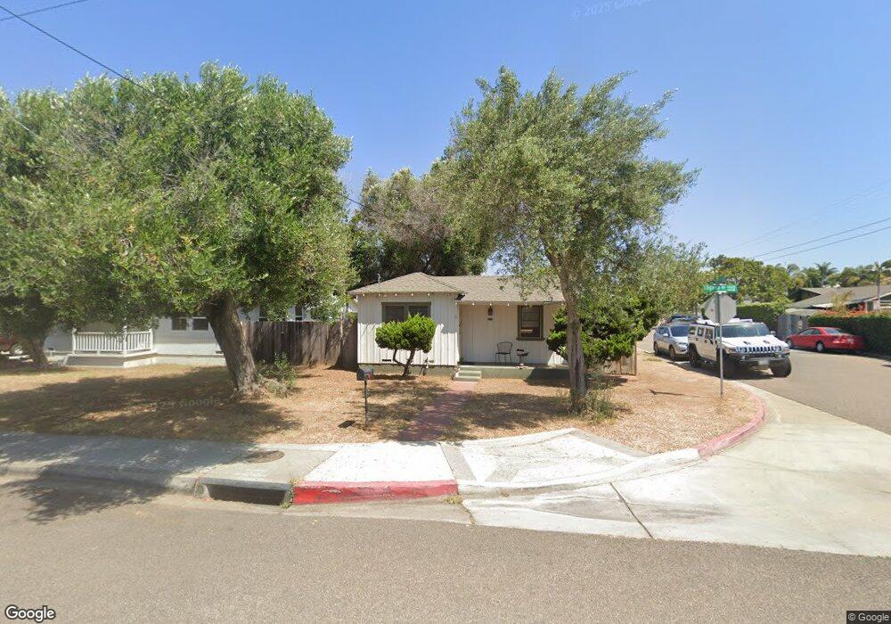 960 Laguna Dr, Carlsbad, CA 92008 - photo 1