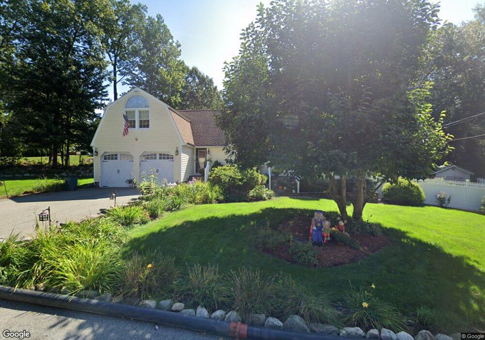 64 Dividence Rd, Reading, MA 01867 - photo 1