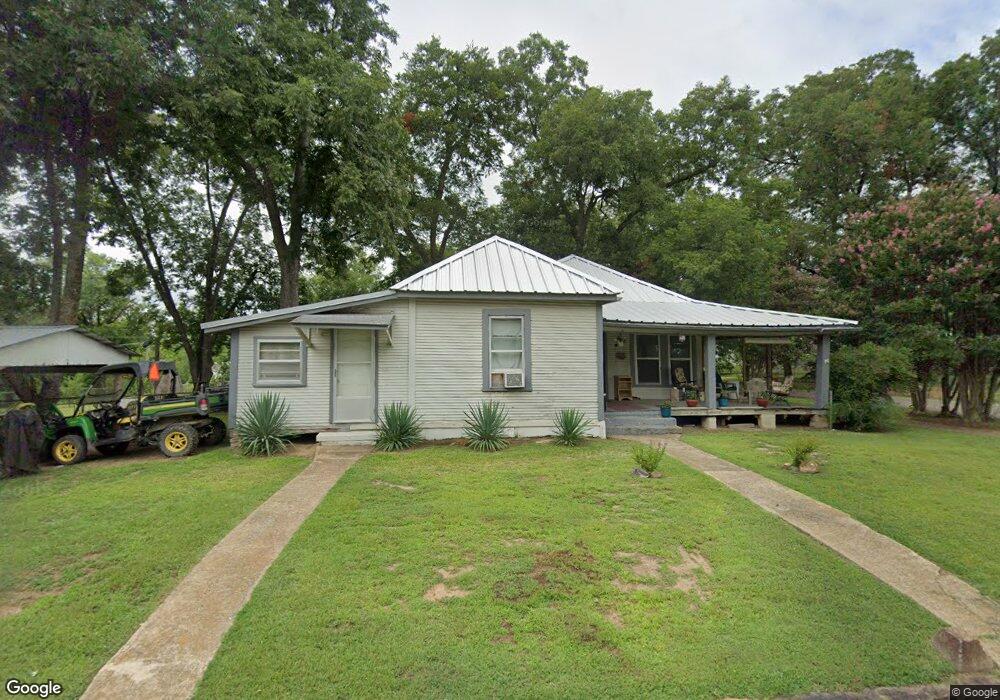 901 W Clayton St, Hugo, OK 74743 - photo 1