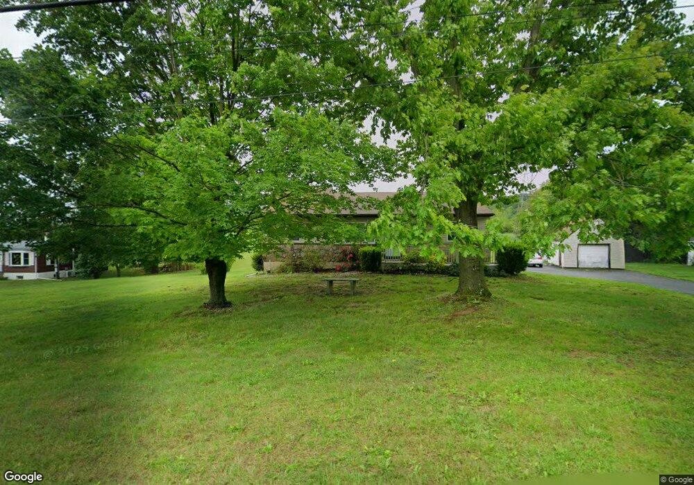 32 Oberholtzer Rd, Bechtelsville, PA 19505 - photo 1