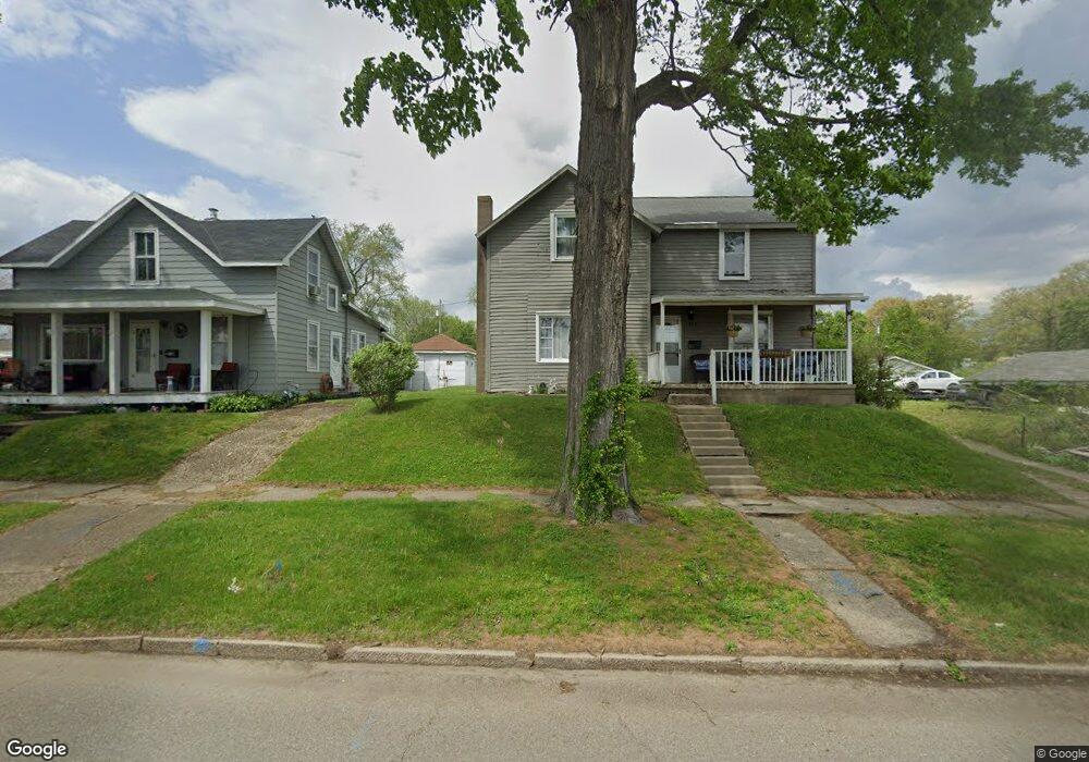 542 Locust St, Coshocton, OH 43812 - photo 1