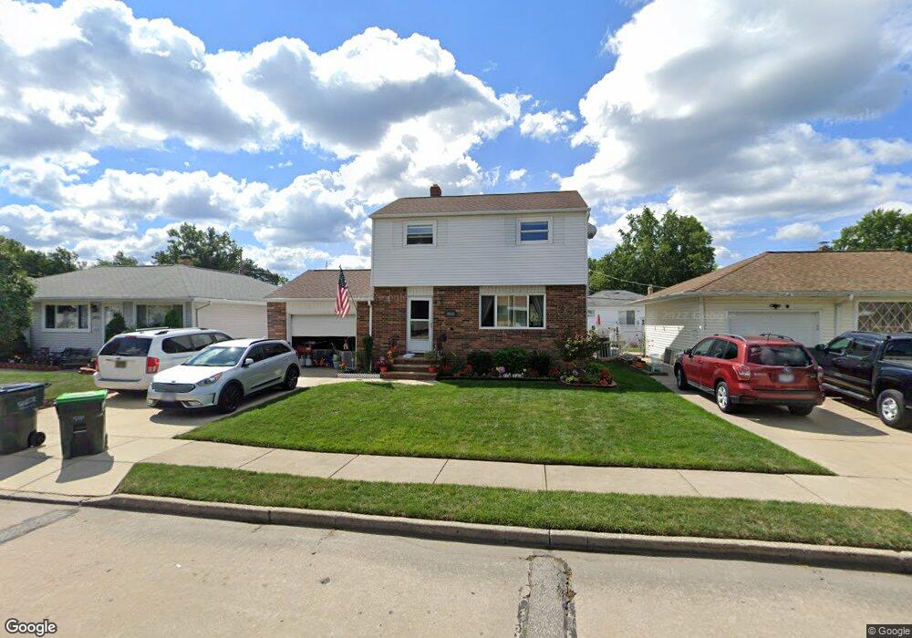 30868 Harrison Rd, Wickliffe, OH 44092 - photo 1