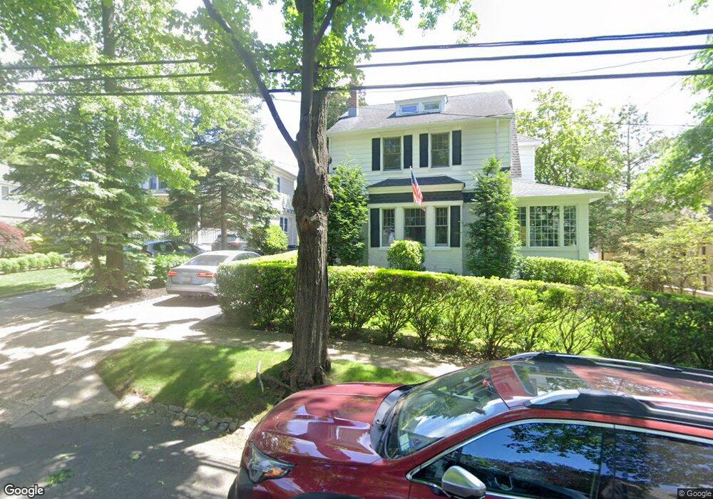 237 Hollywood Ave, Flushing, NY 11363 - photo 1