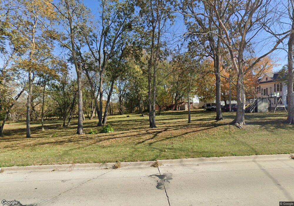 1420 E 19th St N, Newton, IA 50208 - photo 1