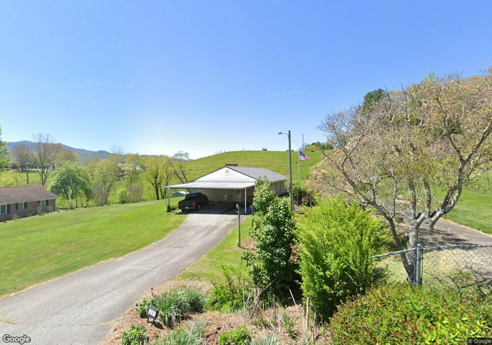 257 Mountain View Rd, Burnsville, NC 28714 - photo 1