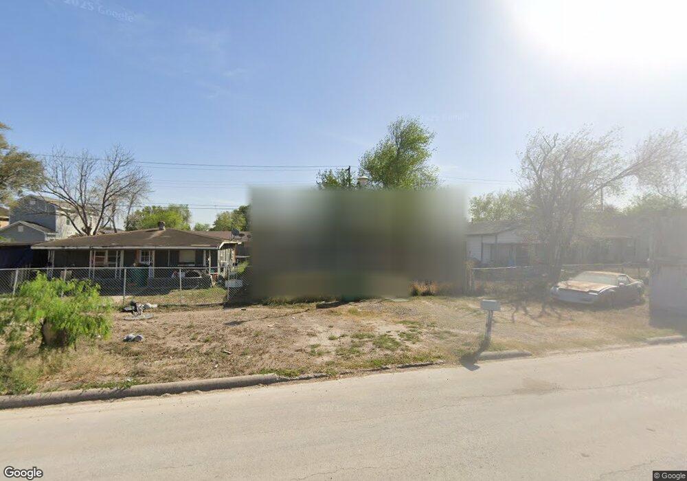 316 E Egly Ave, Pharr, TX 78577 - photo 1