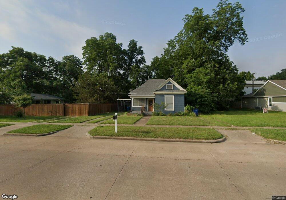 912 W Crawford St, Denison, TX 75020 - photo 1