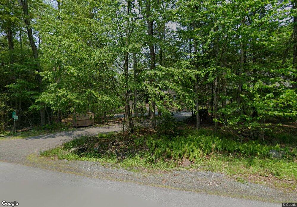 2448 Overlook Ln, Pocono Pines, PA 18350 - photo 1