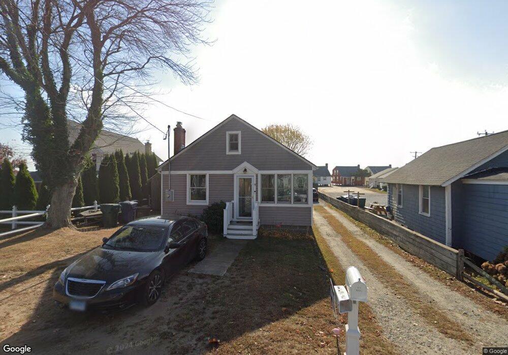 9-1 Avenue A, Old Lyme, CT 06371 - photo 1