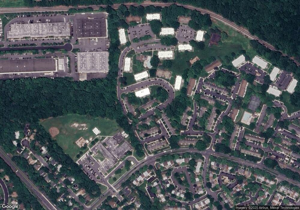 8542 Barrington Ct unit 932, Springfield, VA 22152 - photo 1