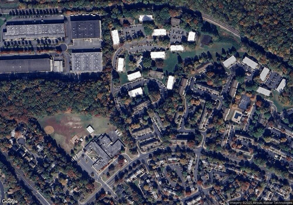 8534 Barrington Ct unit 936, Springfield, VA 22152 - photo 1