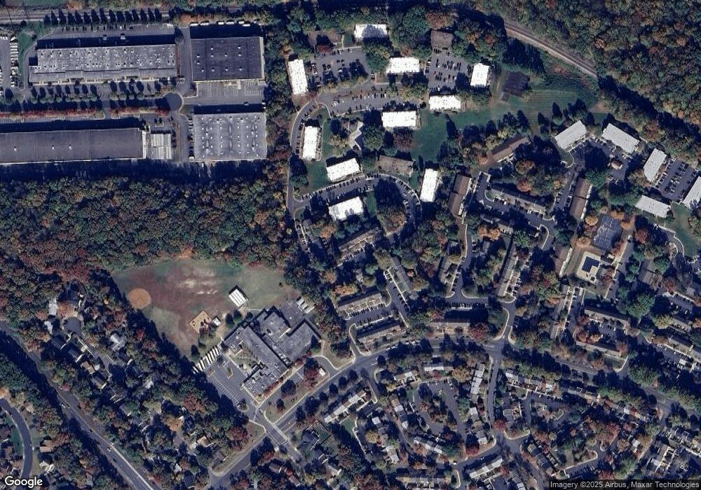 8548 Barrington Ct unit 929, Springfield, VA 22152 - photo 1