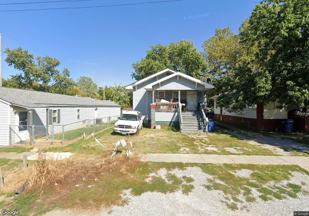 714 N Main St, Harrisburg, IL 62946 - photo 1