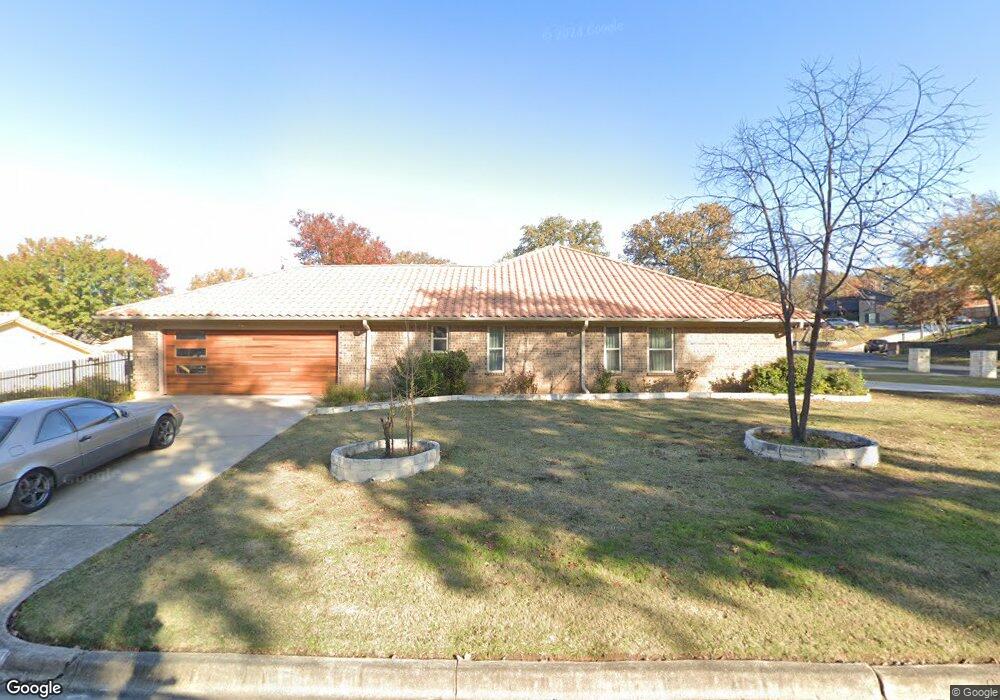 612 Fairlane Ct, Hurst, TX 76054 - photo 1