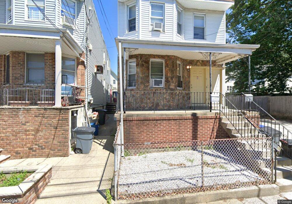 71 Regan Ave unit 2, Staten Island, NY 10310 - photo 1