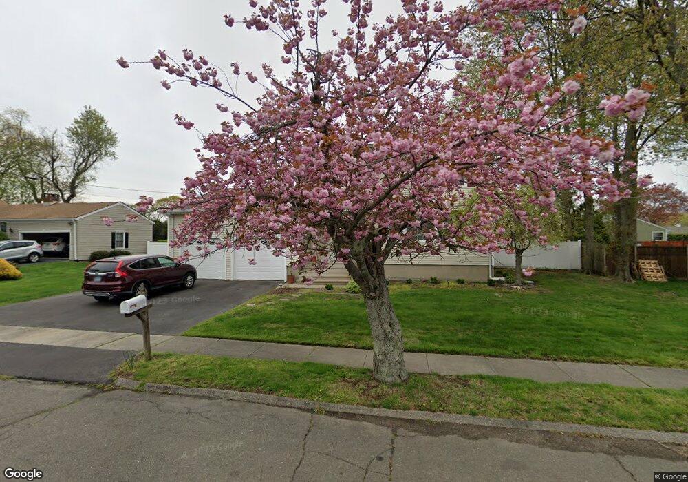 320 Flagler Ave, Stratford, CT 06614 - photo 1