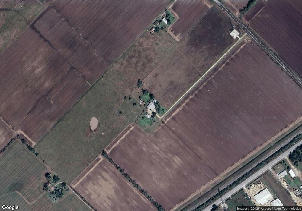 327 Fm 1875 Rd, Beasley, TX 77417 - photo 1