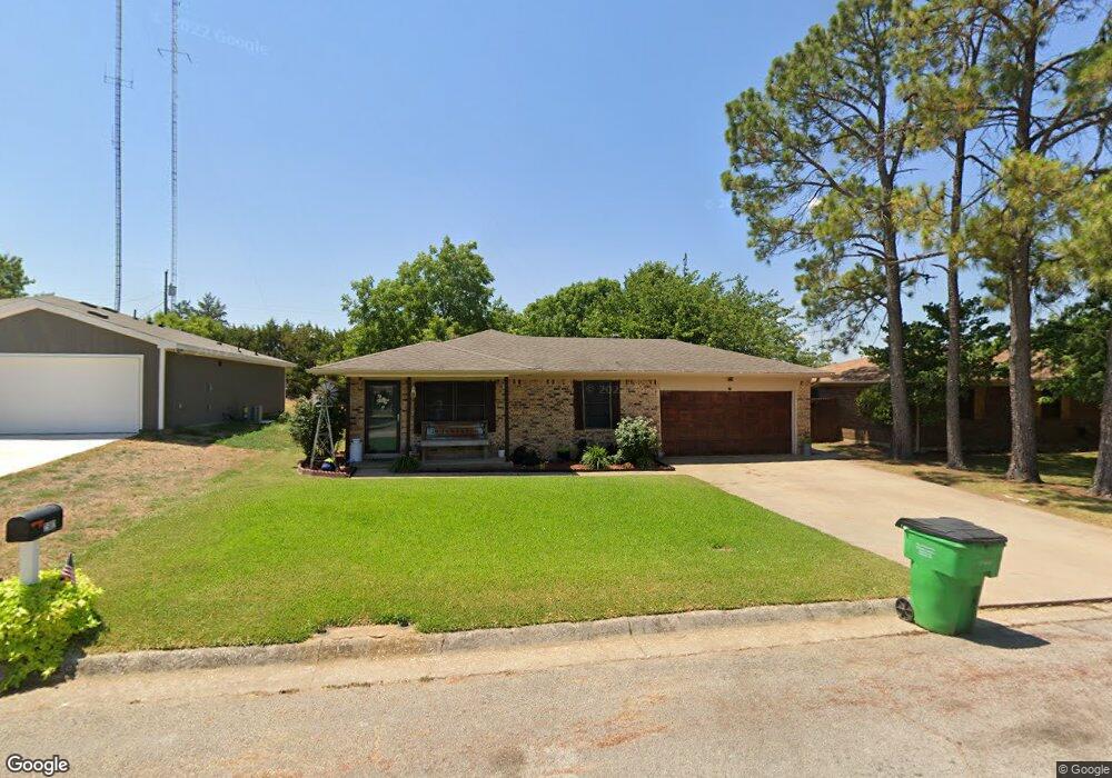 2302 Jodi Ln, Gainesville, TX 76240 - photo 1