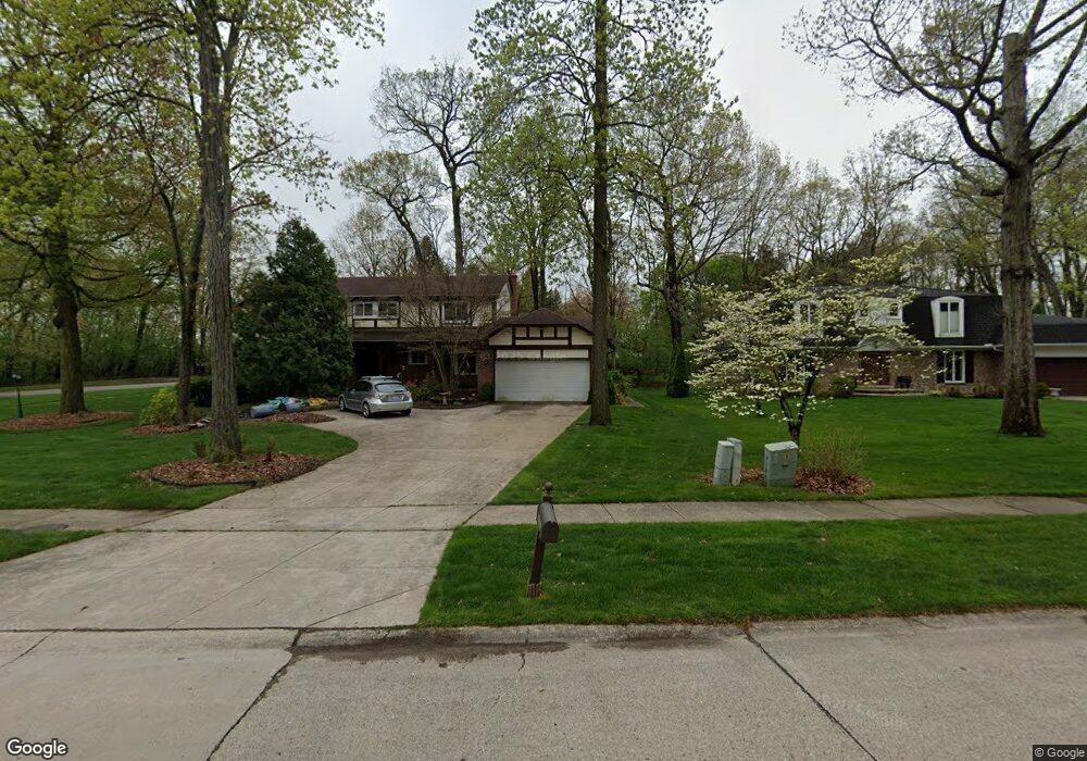 2511 Valleyview Dr, Troy, MI 48098 - photo 1