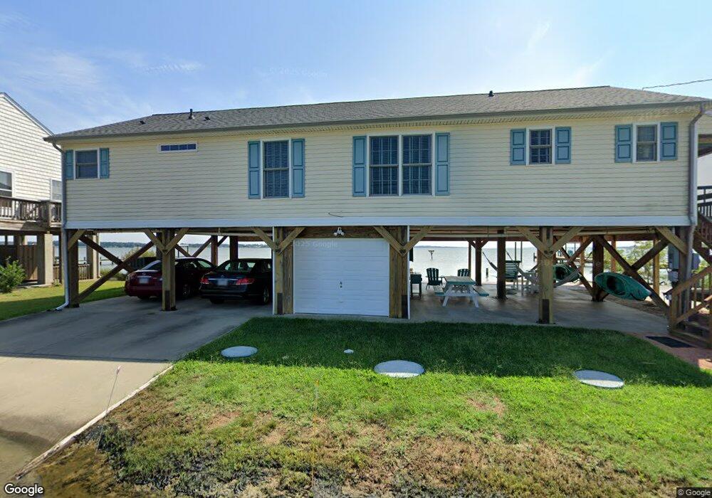 898 Fort Lowry Ln, Dunnsville, VA 22454 - photo 1