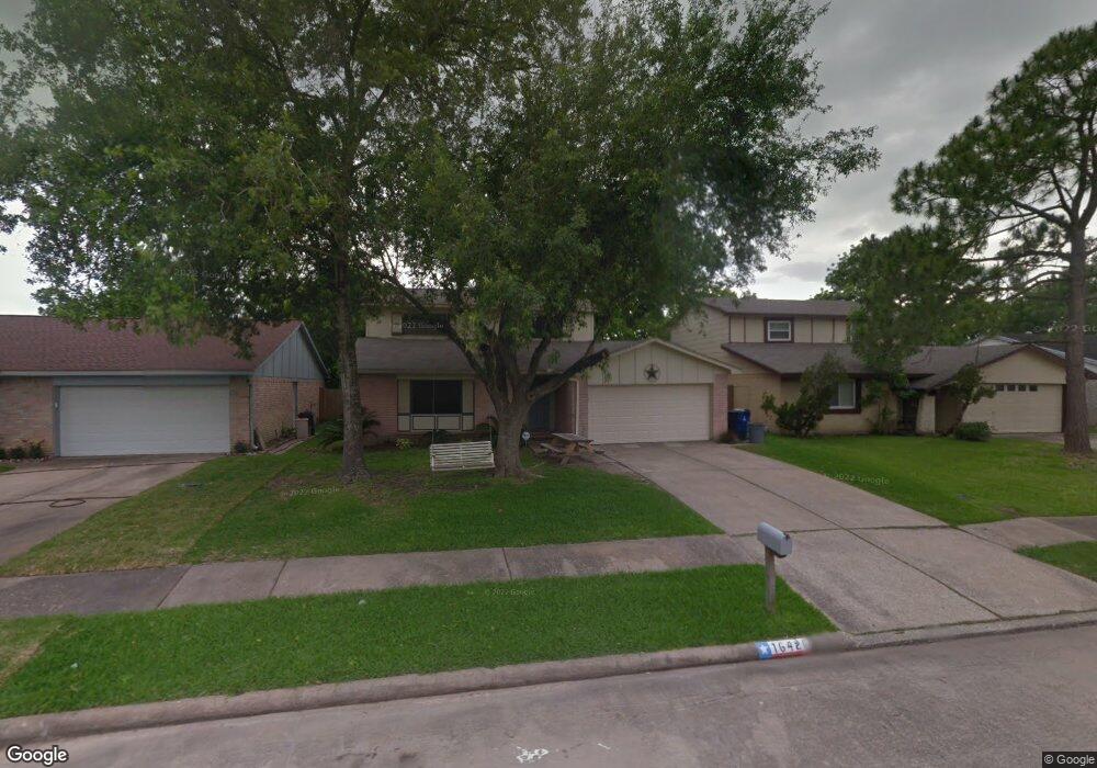 16426 Bougainvilla Ln, Friendswood, TX 77546 - photo 1