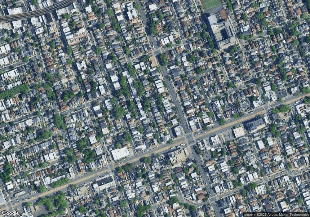 9143 110th St, Richmond Hill, NY 11418 - photo 1