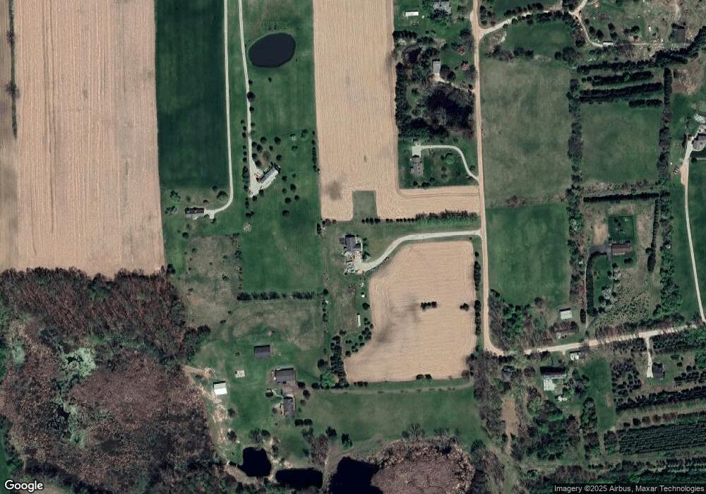 801 N Steinbach Rd, Dexter, MI 48130 - photo 1