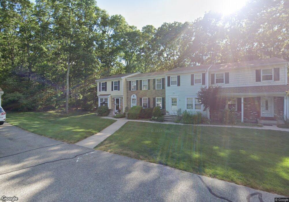 17 Penn Commons, Yaphank, NY 11980 - photo 1