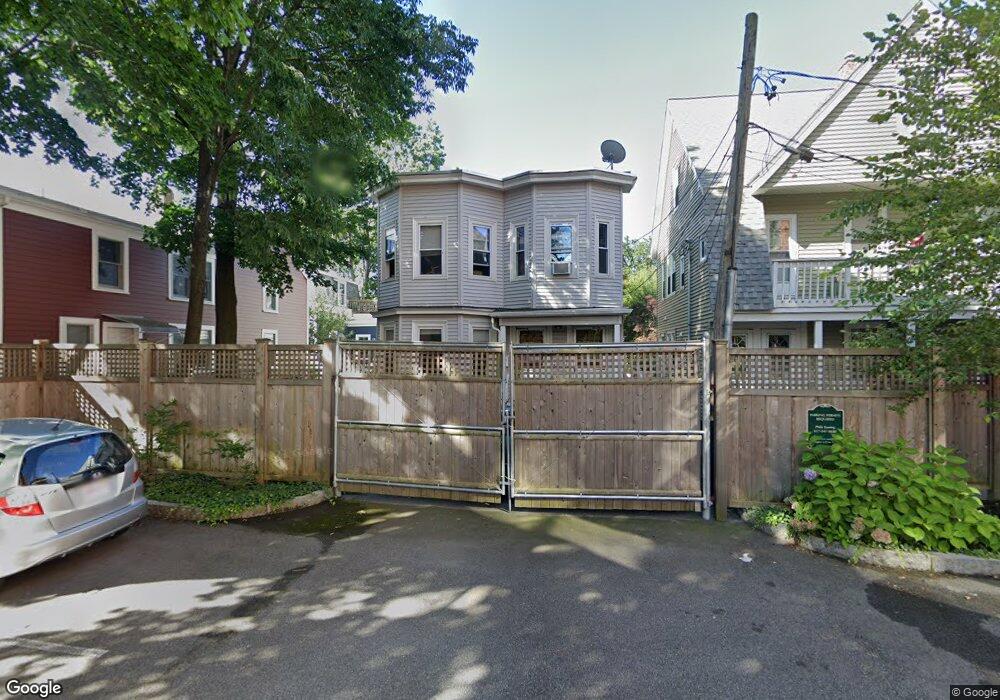 2 Drummond Place, Cambridge, MA 02140 - photo 1