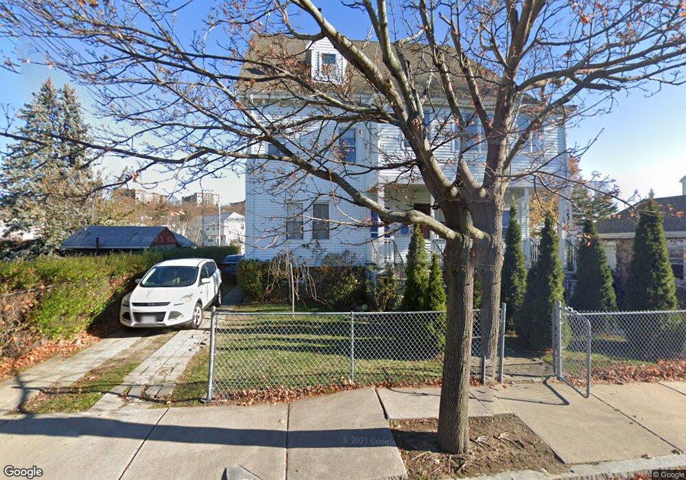 28 Coleman St unit 1, Malden, MA 02148 - photo 1