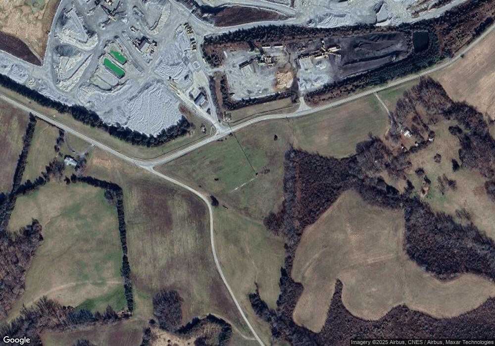 1236 Skyline Rd, South Hill, VA 23970 - photo 1