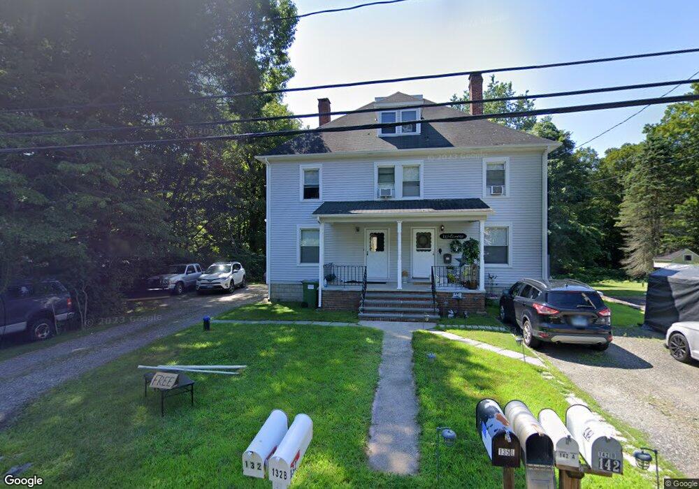 135 Portland Ave unit LEFT, Redding, CT 06896 - photo 1