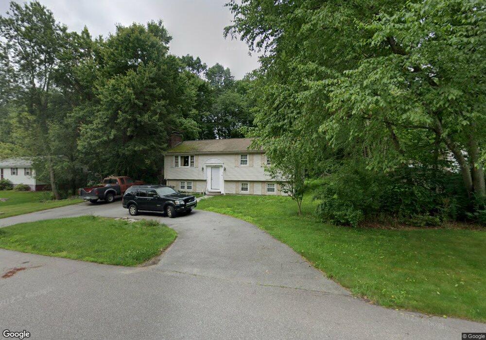 28 Peter Rd, MerriMacK, NH 03054 - photo 1