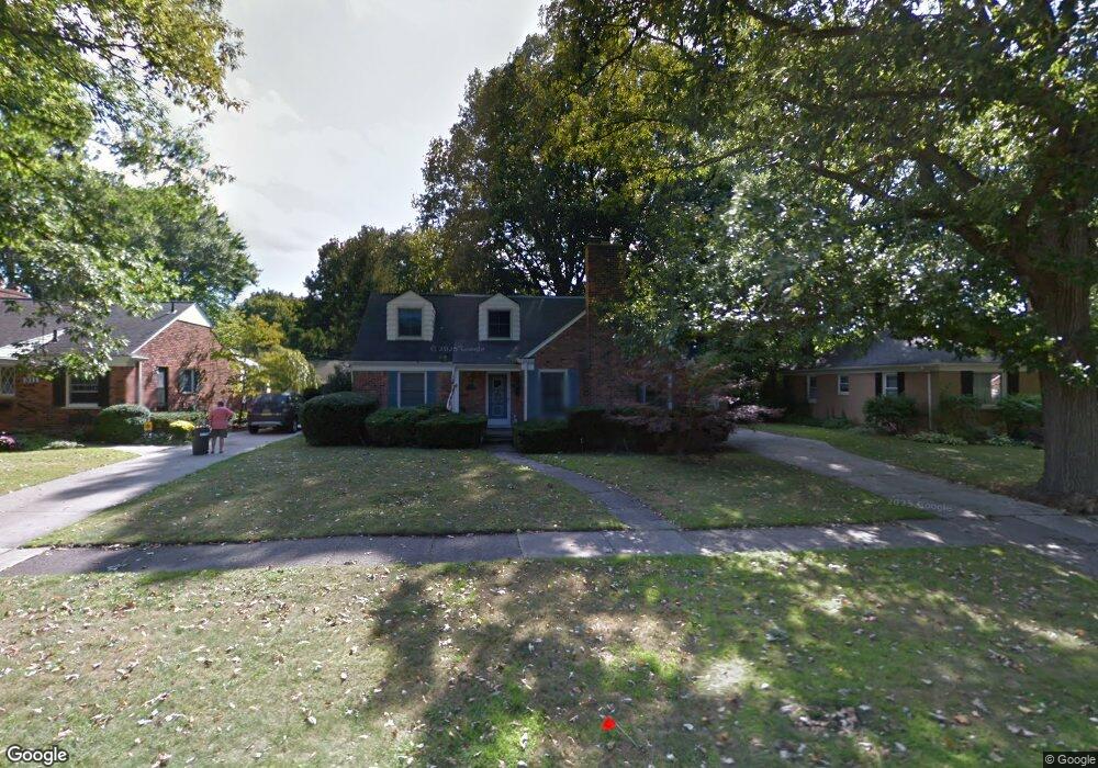 315 Lothrop Rd, Grosse Pointe Farms, MI 48236 - photo 1