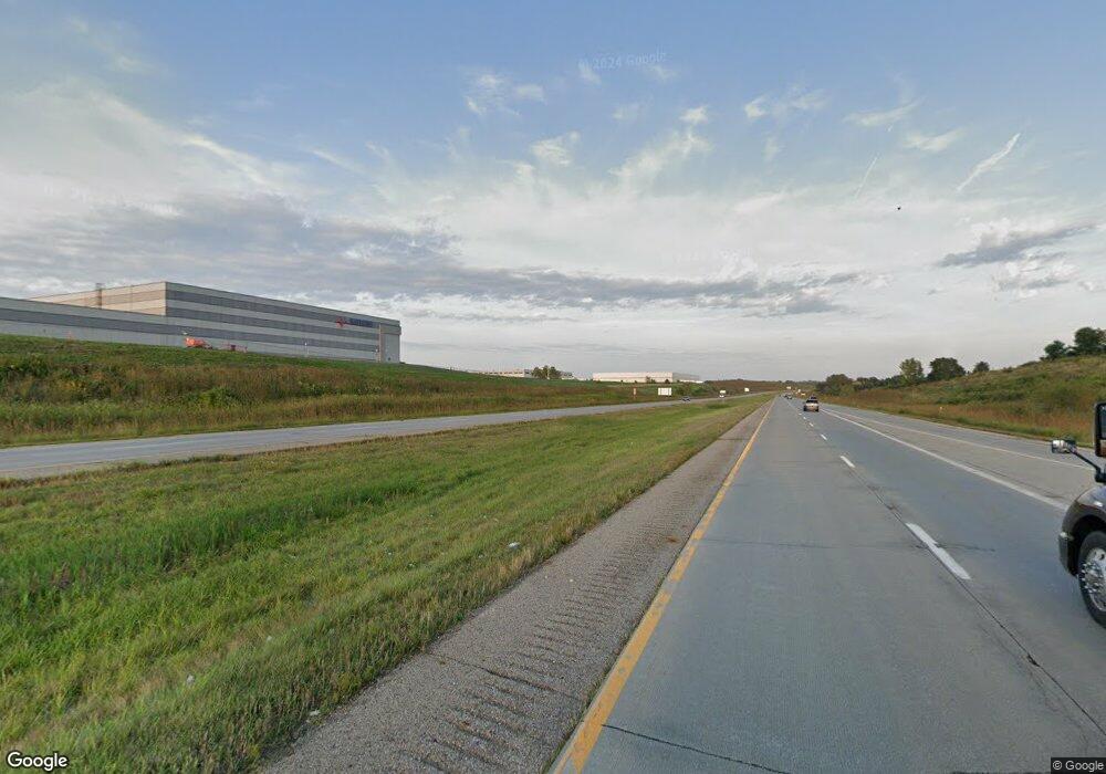 1952 N 33rd Ave E, Newton, IA 50208 - photo 1