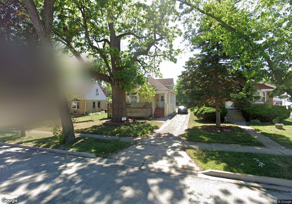 556 S Stratford Ave, Elmhurst, IL 60126 - photo 1
