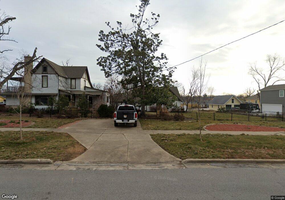 610 W Cypress St, Rogers, AR 72756 - photo 1